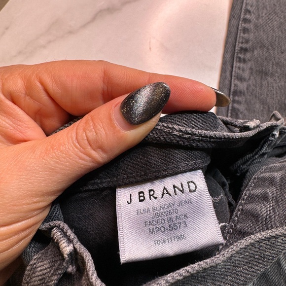 J Brand X Elsa Hosk Elsa Sunday Straight Jean in Faded Black - Picture 8 of 8